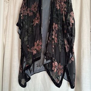 LOVESTITCH OS 
Floral Sheer Kimono Cardigan